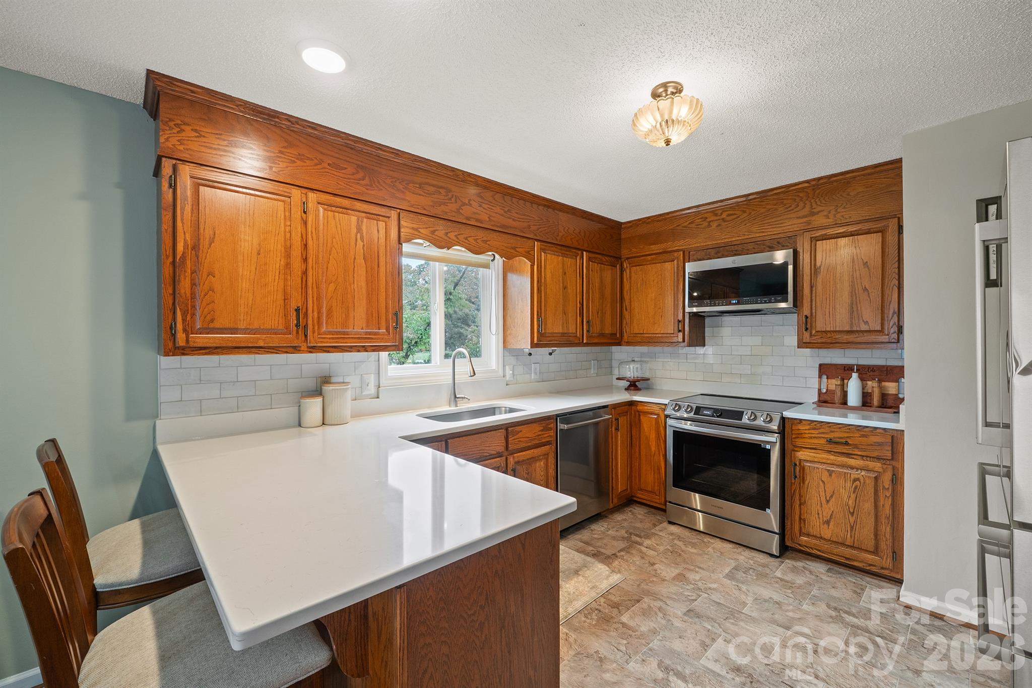 107 Powe Street Property Photo 22