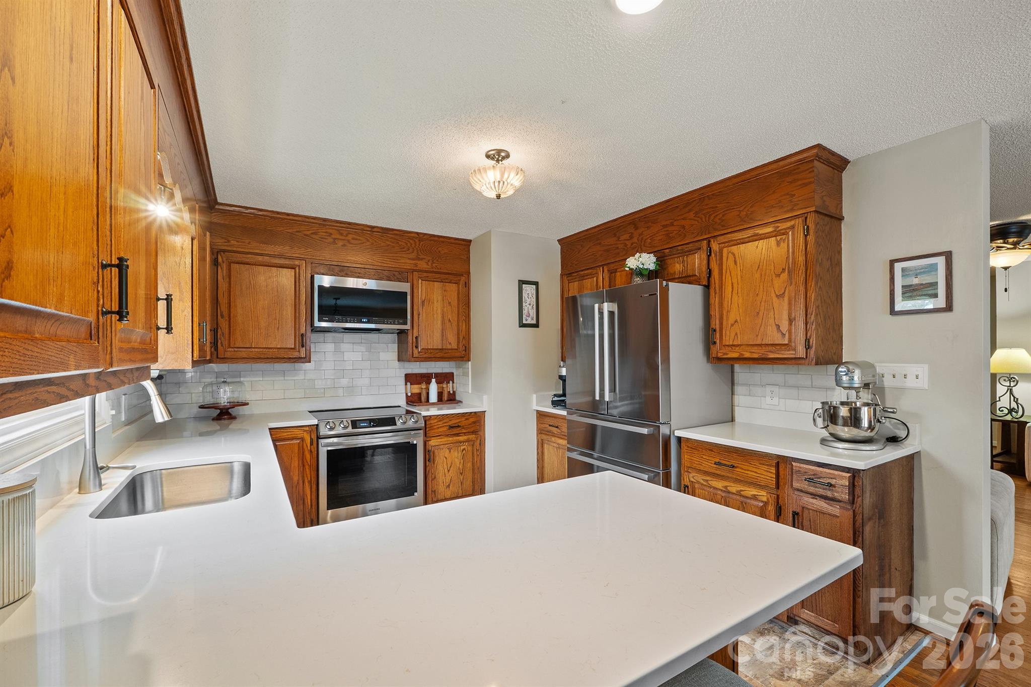 107 Powe Street Property Photo 23