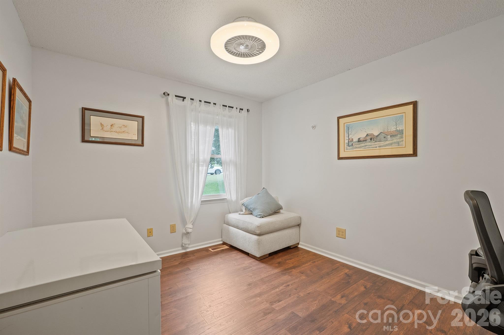 107 Powe Street Property Photo 30