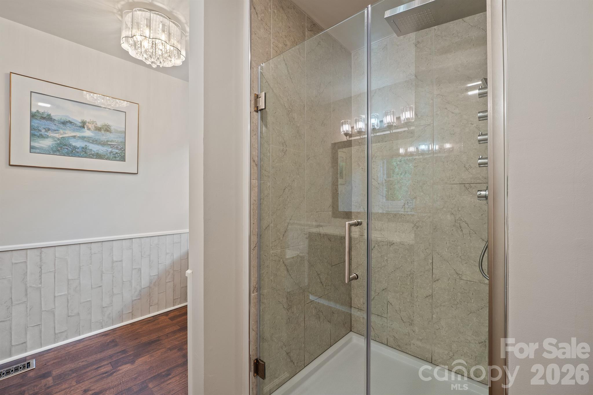 107 Powe Street Property Photo 36