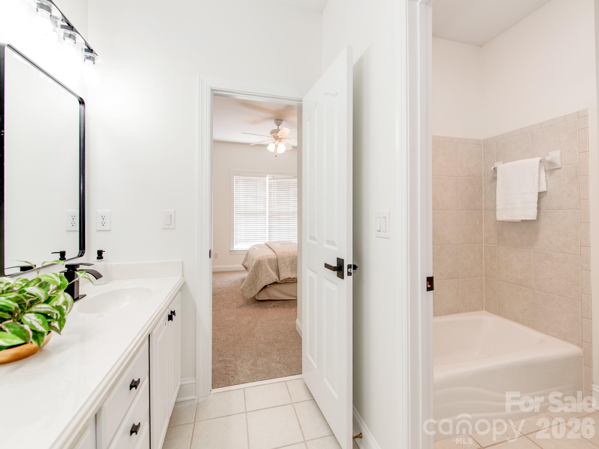 2910 Providence View Lane Property Photo 35