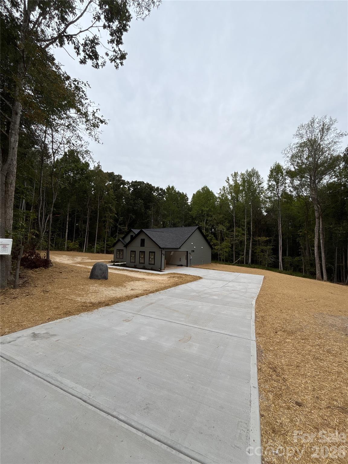 4370 Bringle Ferry Road Property Photo 2