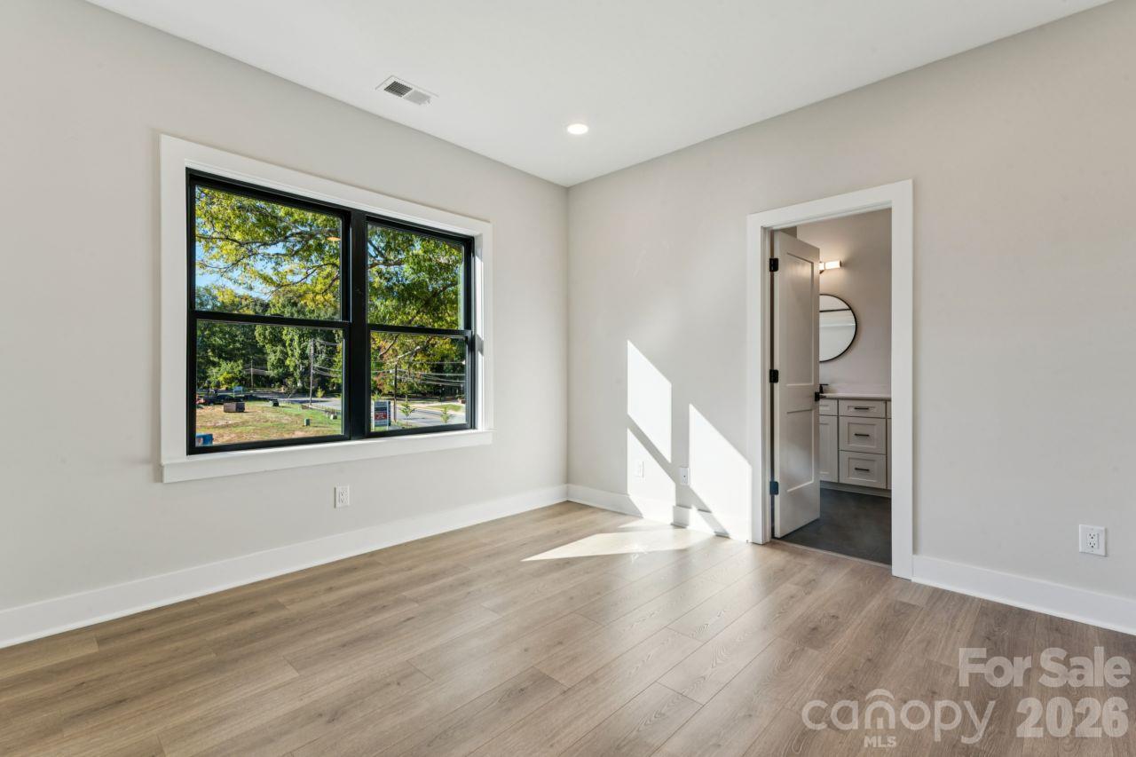 524 Mystic Park Alley 5 Property Photo 14