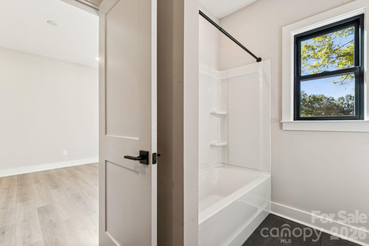 524 Mystic Park Alley 5 Property Photo 17