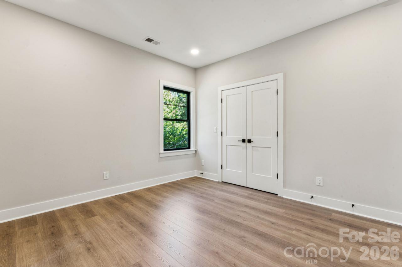 524 Mystic Park Alley 5 Property Photo 19