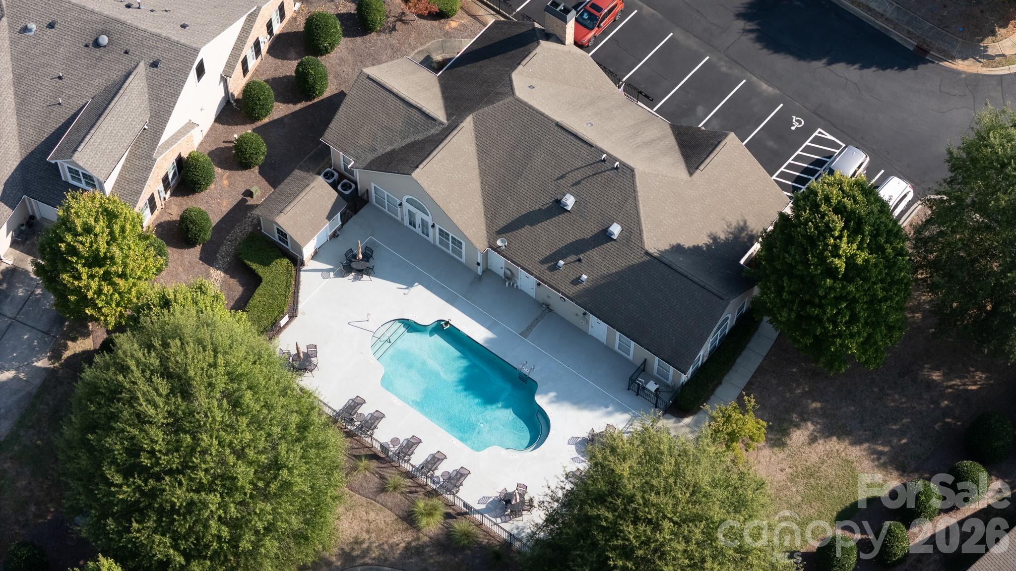 132 Lone Oak Circle Property Photo 46
