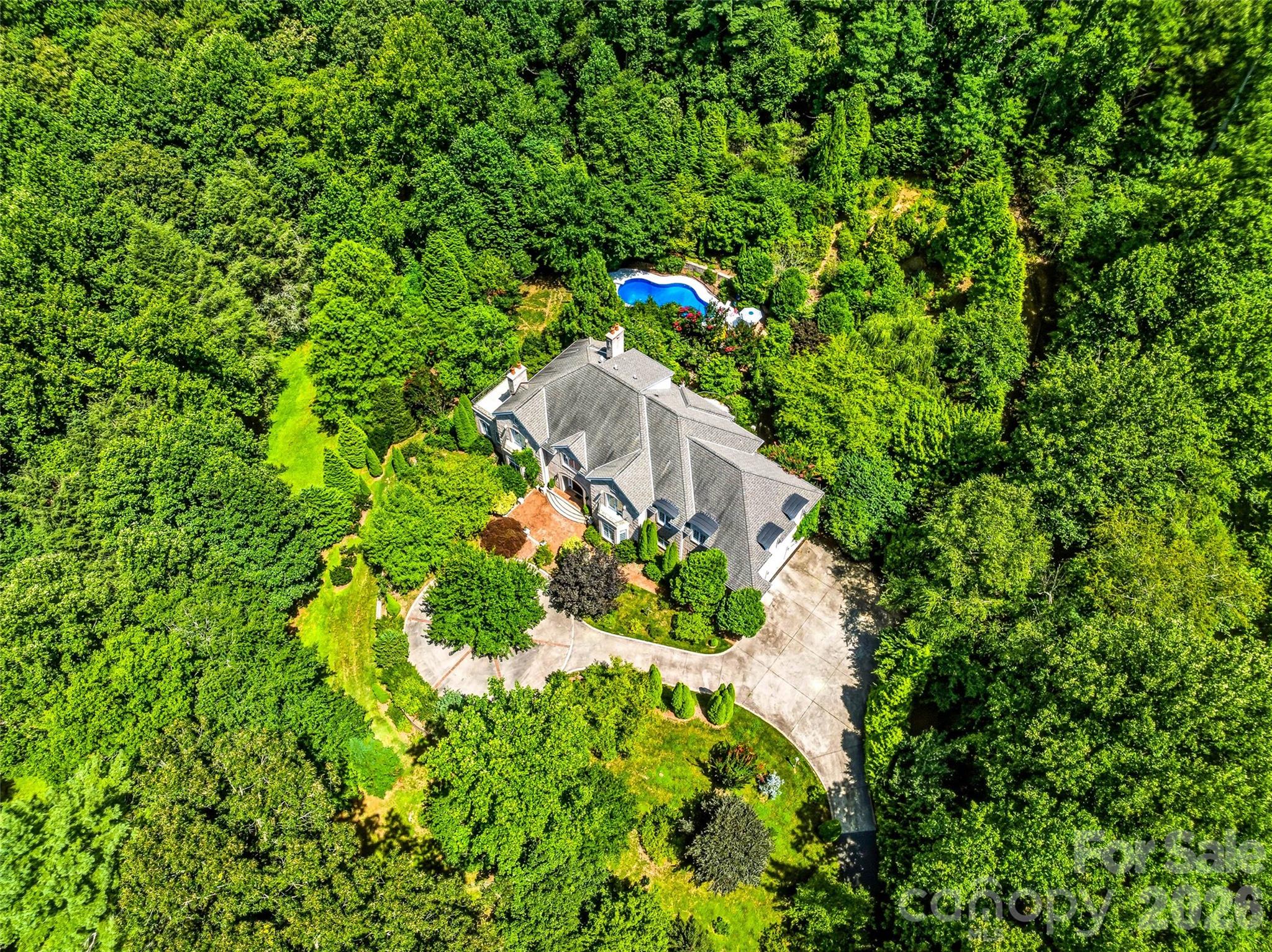150 Rainbow View Drive Property Photo 1