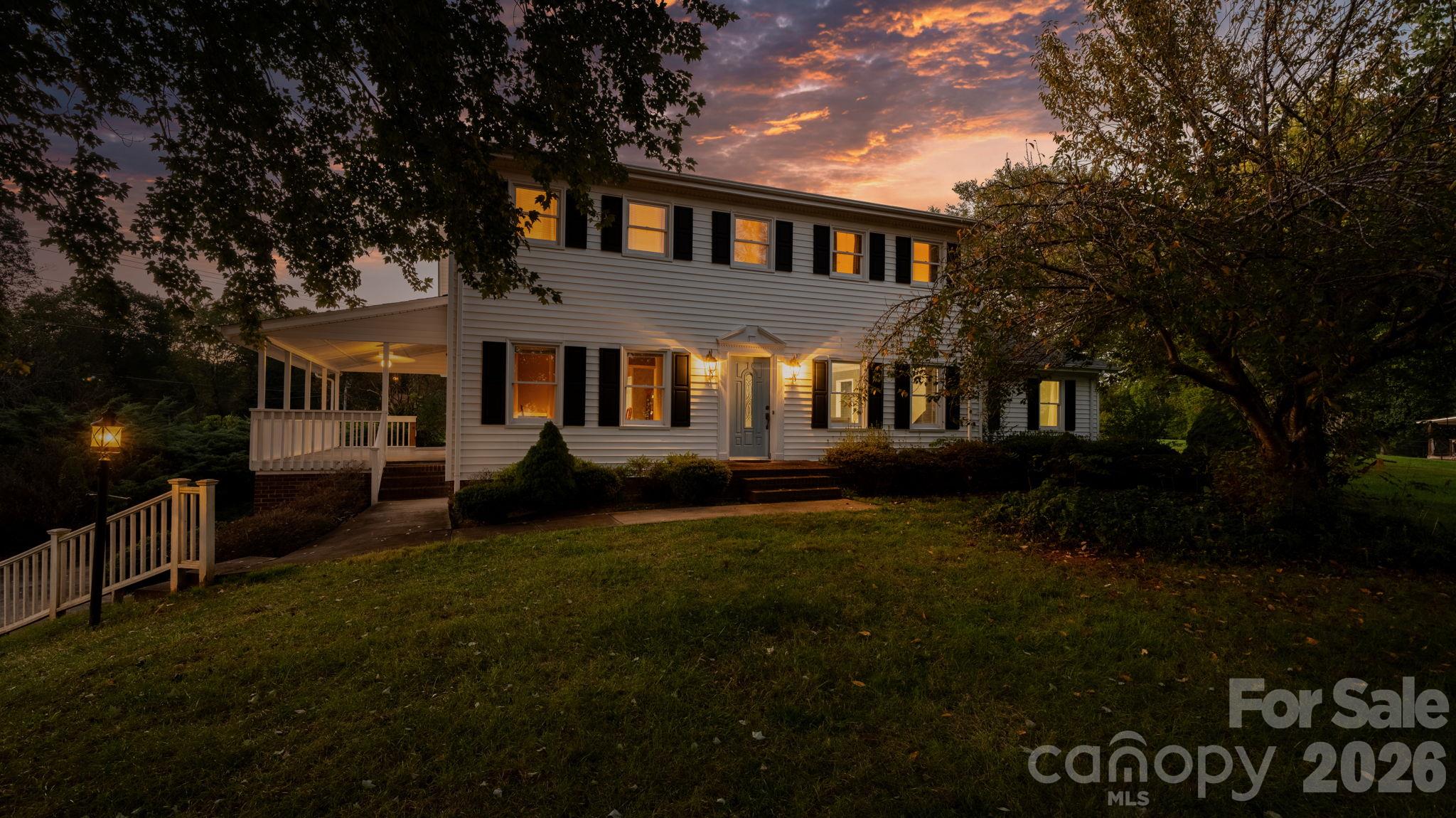 1522 Midland Drive Property Photo 1