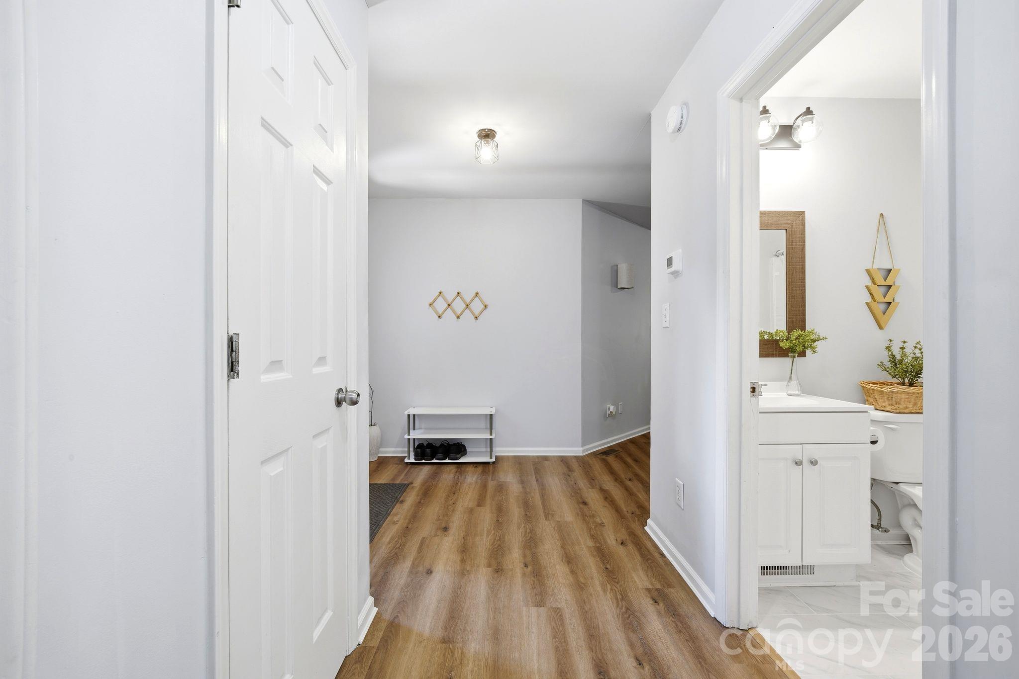 1008 Raywood Court Property Photo 19