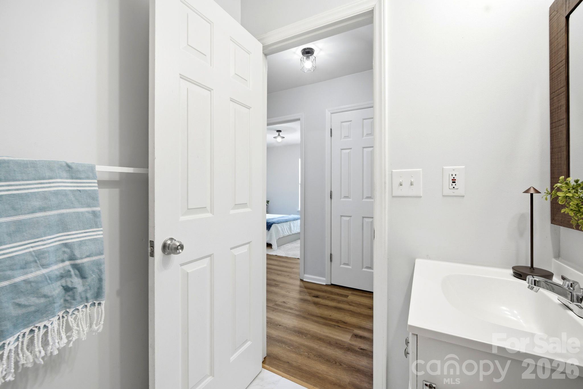 1008 Raywood Court Property Photo 33