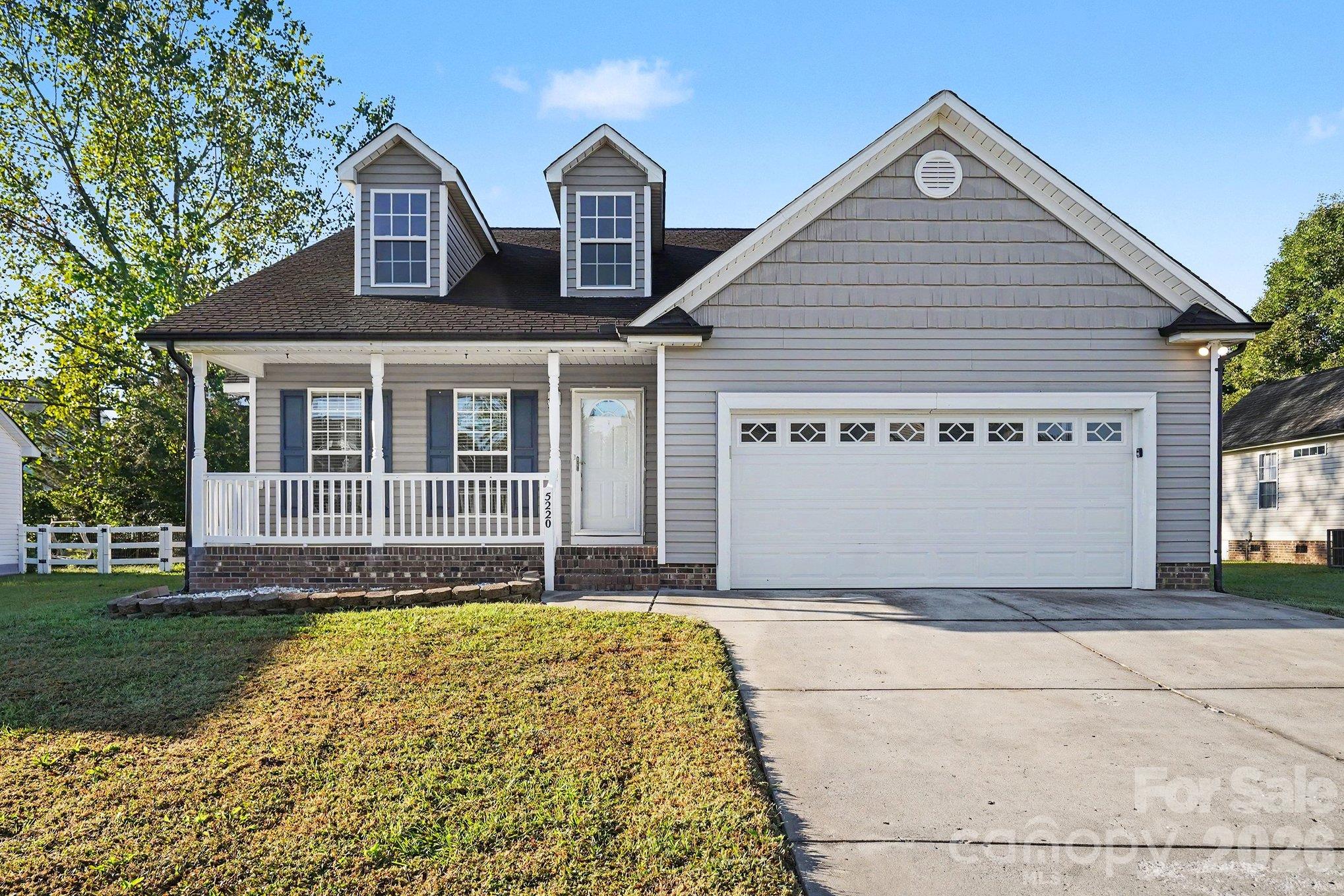 5220 Hildreth Court Property Photo 1