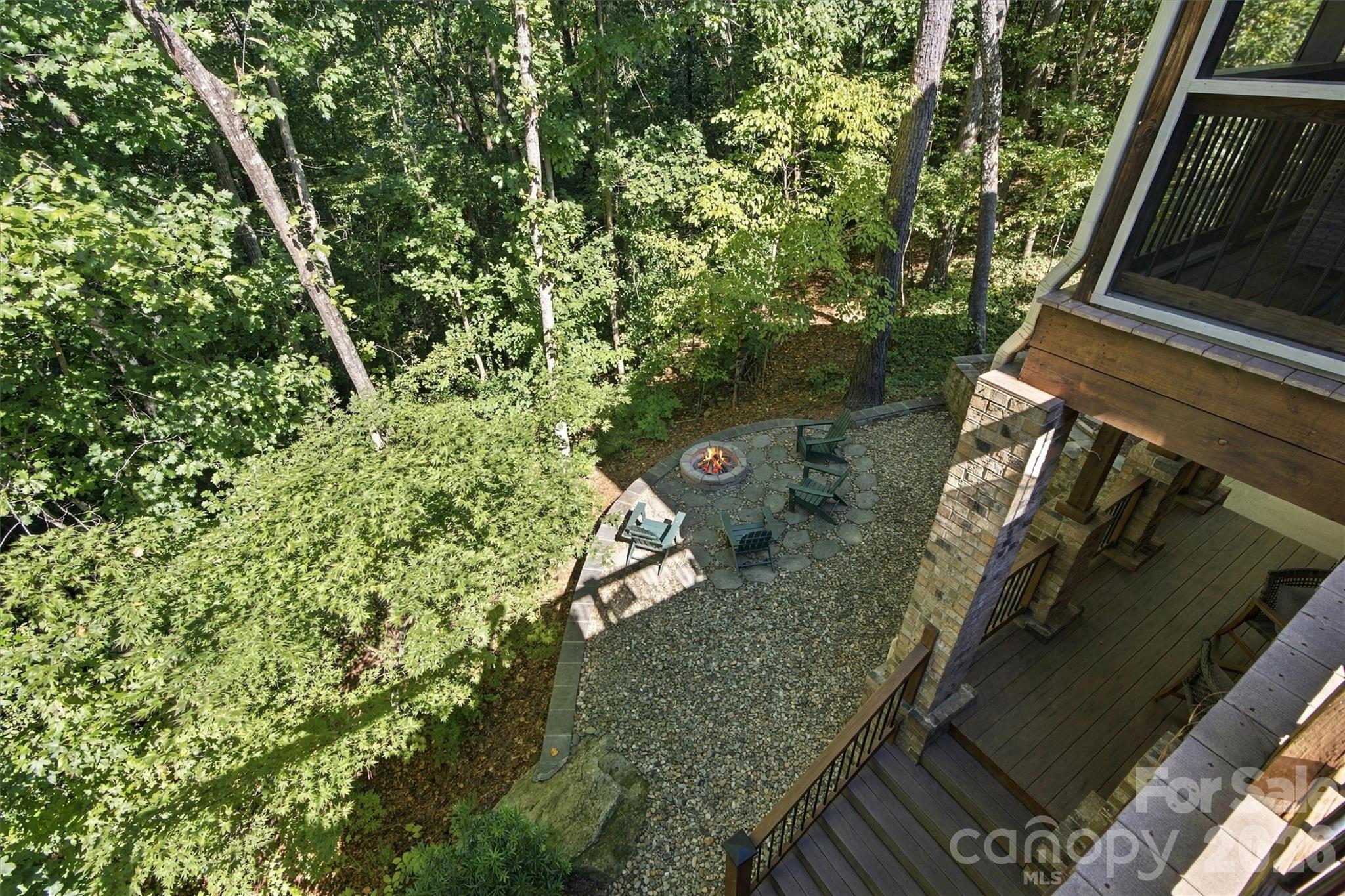 7365 Thornblade Court Property Photo 31