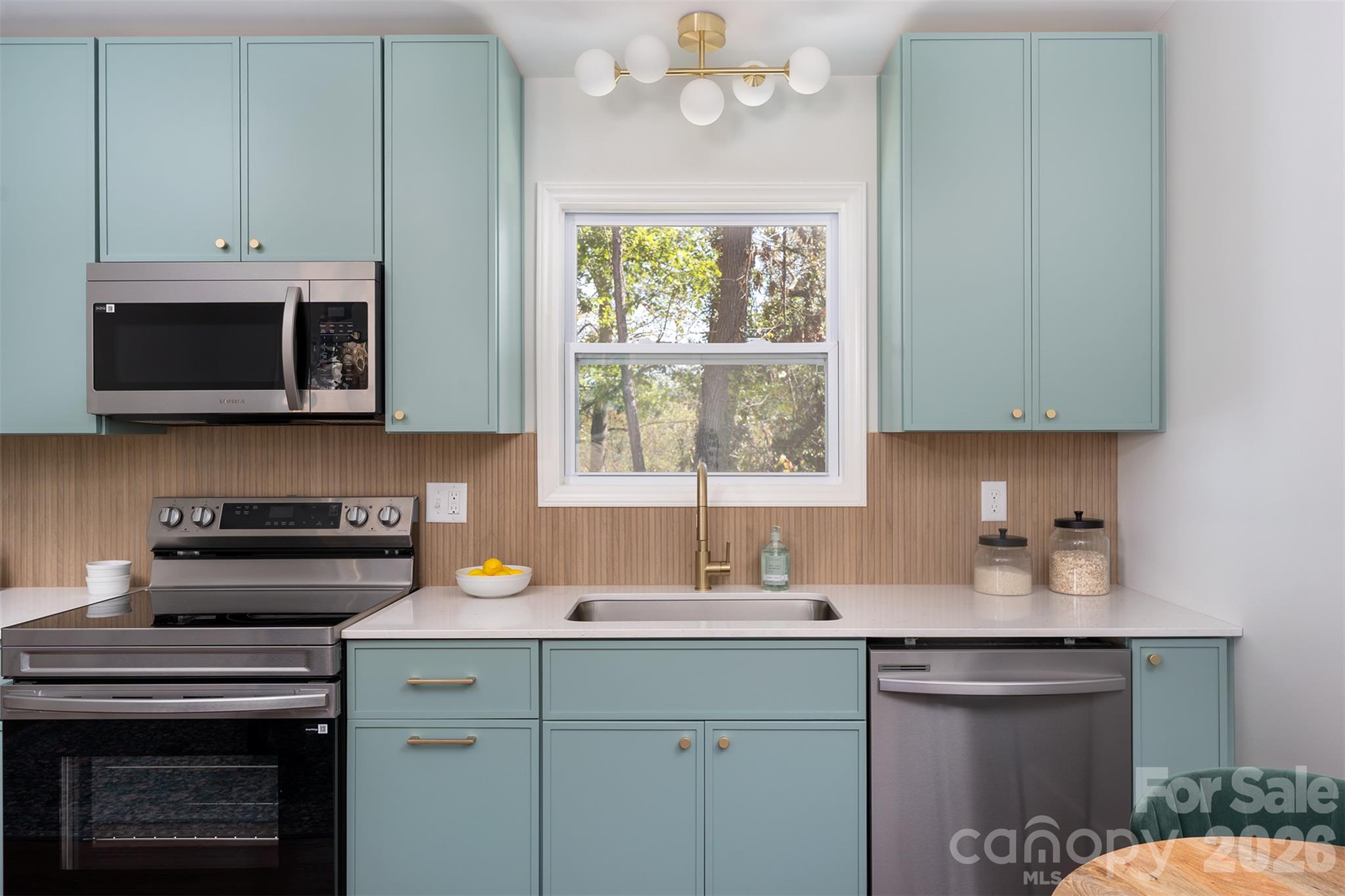 22 Crestfield Avenue Property Photo 8