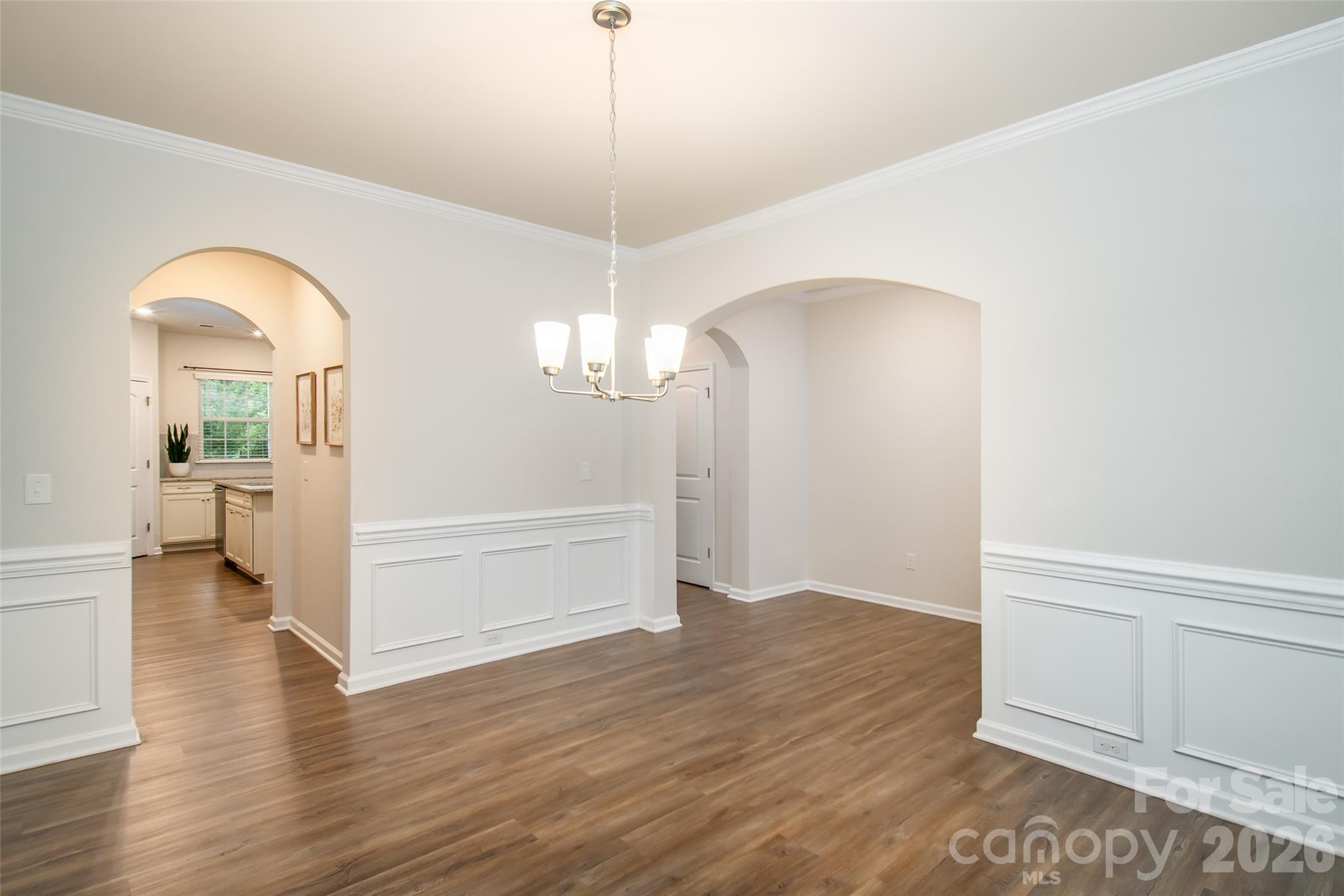 150 W Morehouse Avenue Property Photo 8