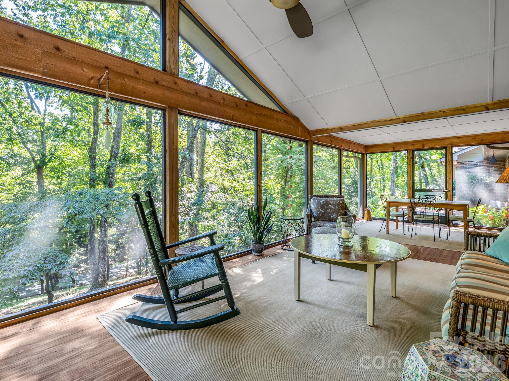 280 Overlook Circle Property Photo 28