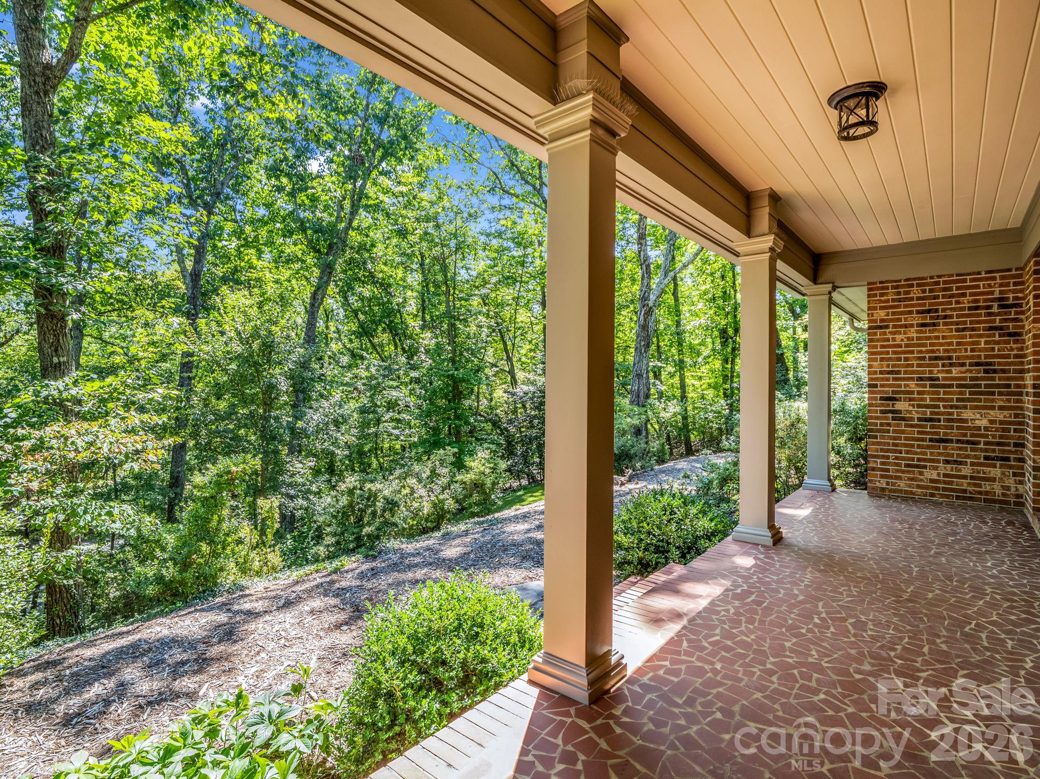 280 Overlook Circle Property Photo 46