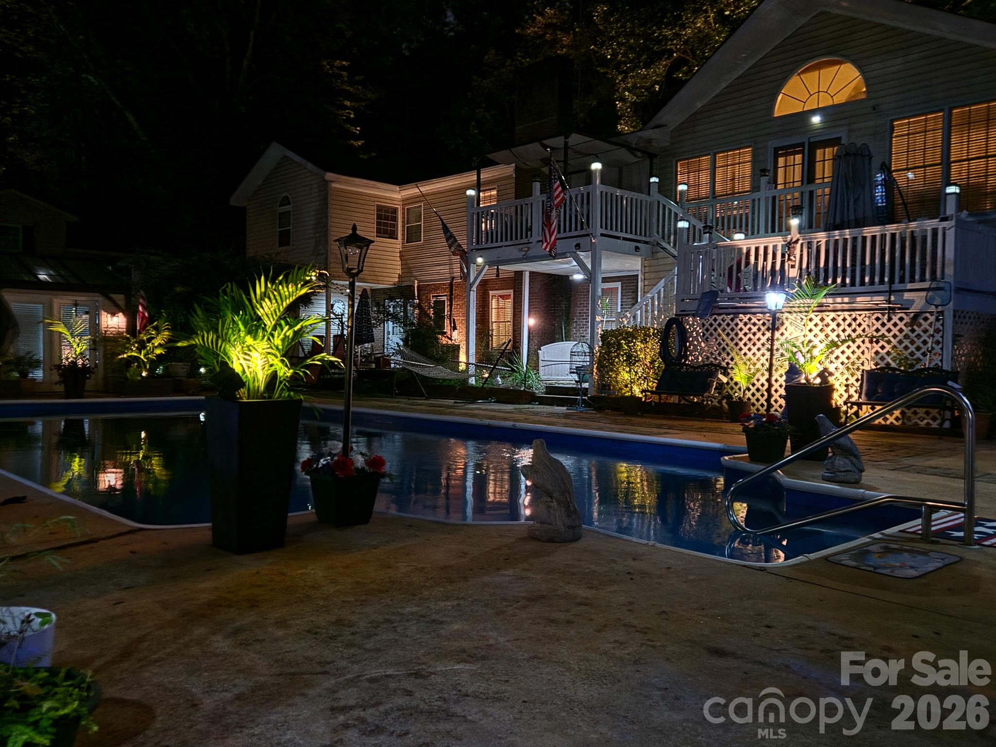 183 Falls Avenue Property Photo 1