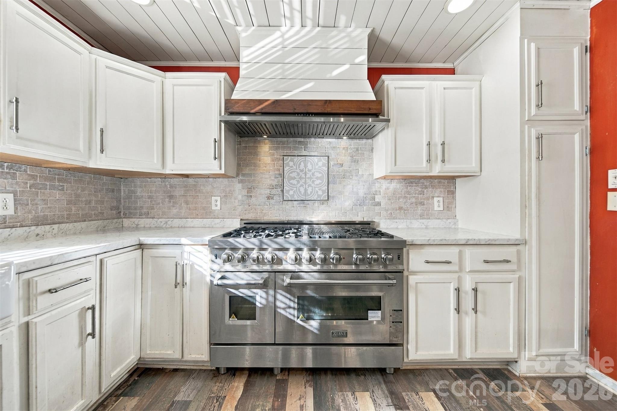 183 Falls Avenue Property Photo 7