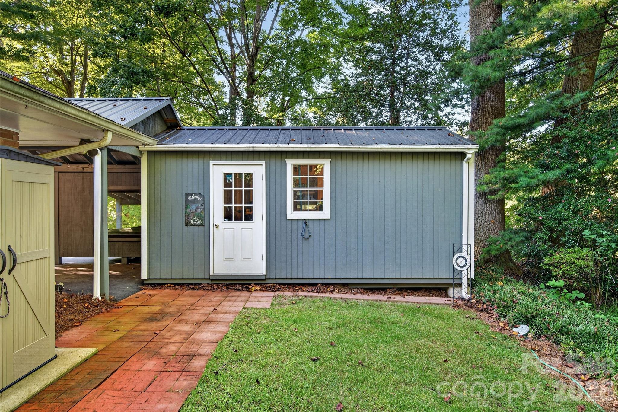 459 Forest Heights Drive Property Photo 27