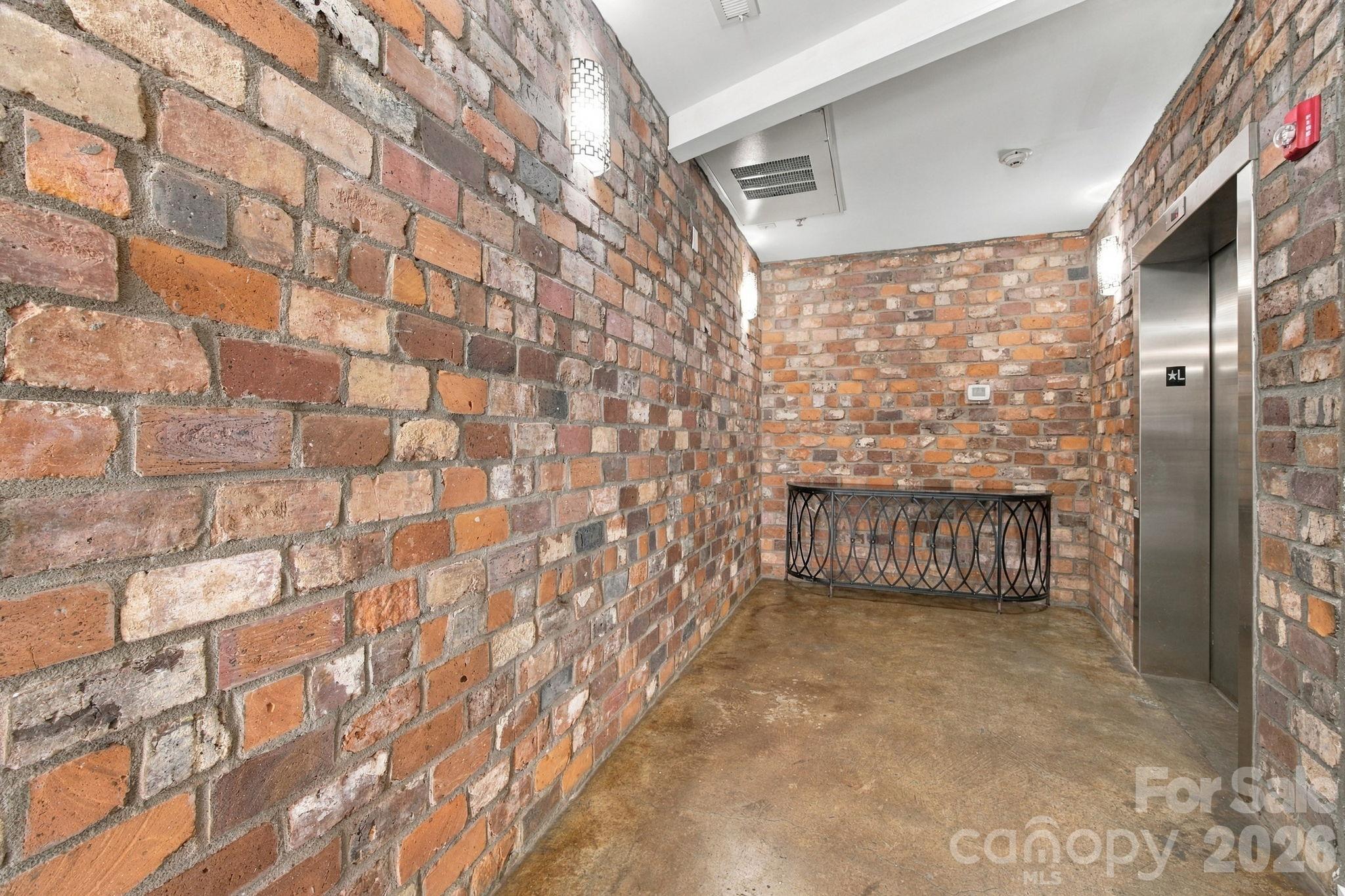3123 Davidson Street 303 Property Photo 4