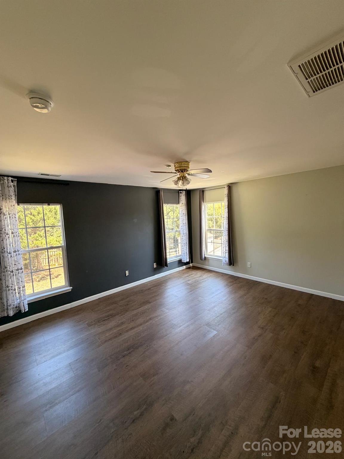 1842 Moss Creek Drive Property Photo 15