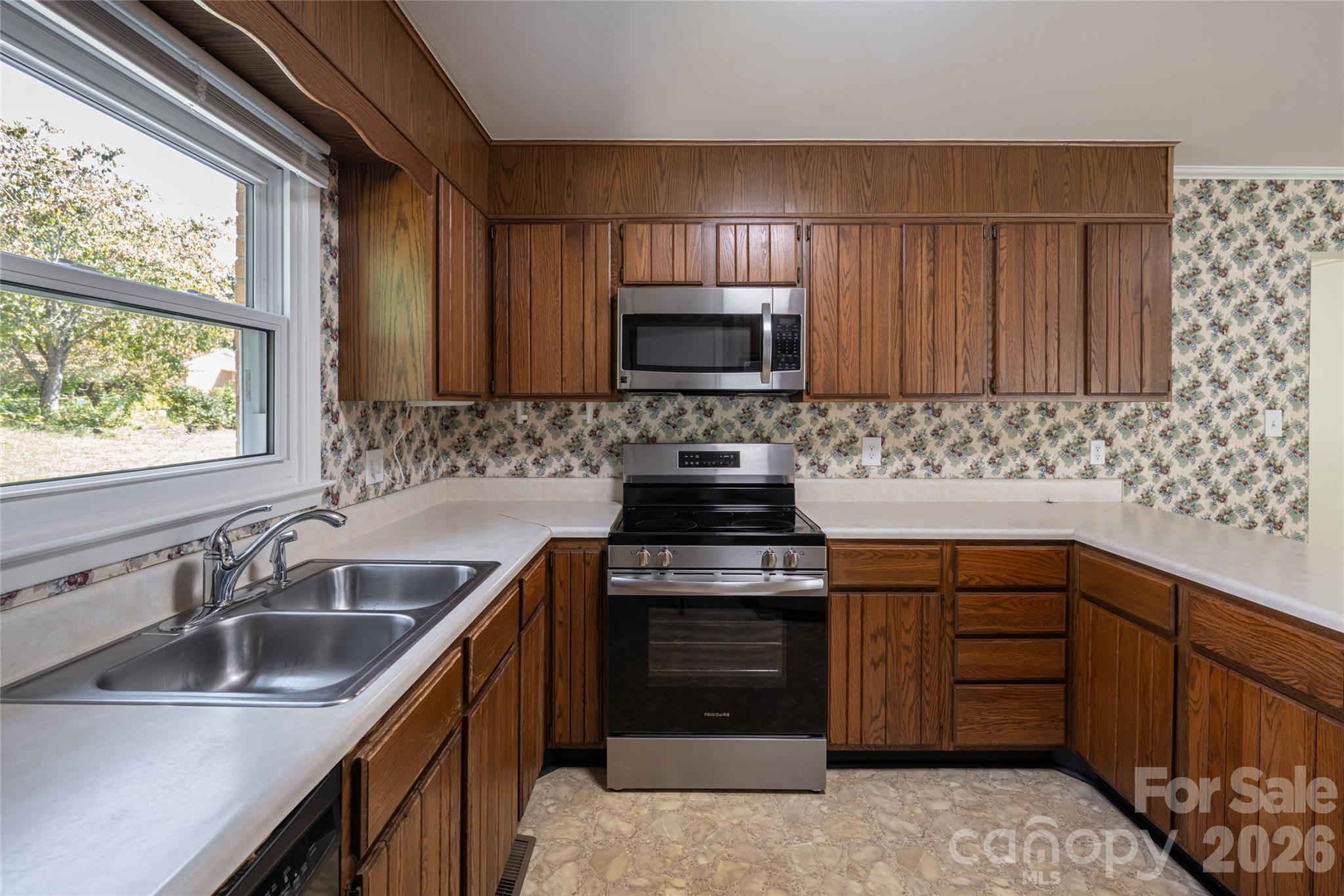 23 Wagon Road Property Photo 17