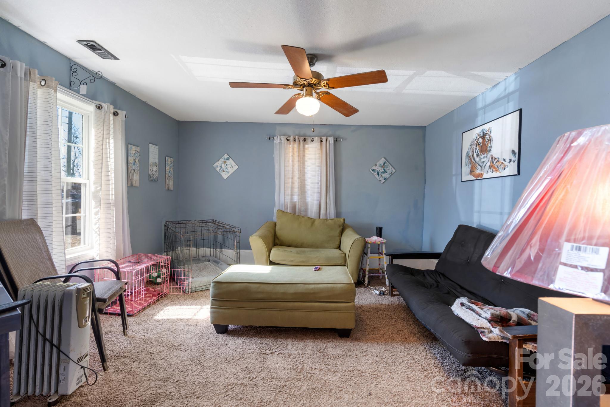 1242 W Airline Avenue Property Photo 5