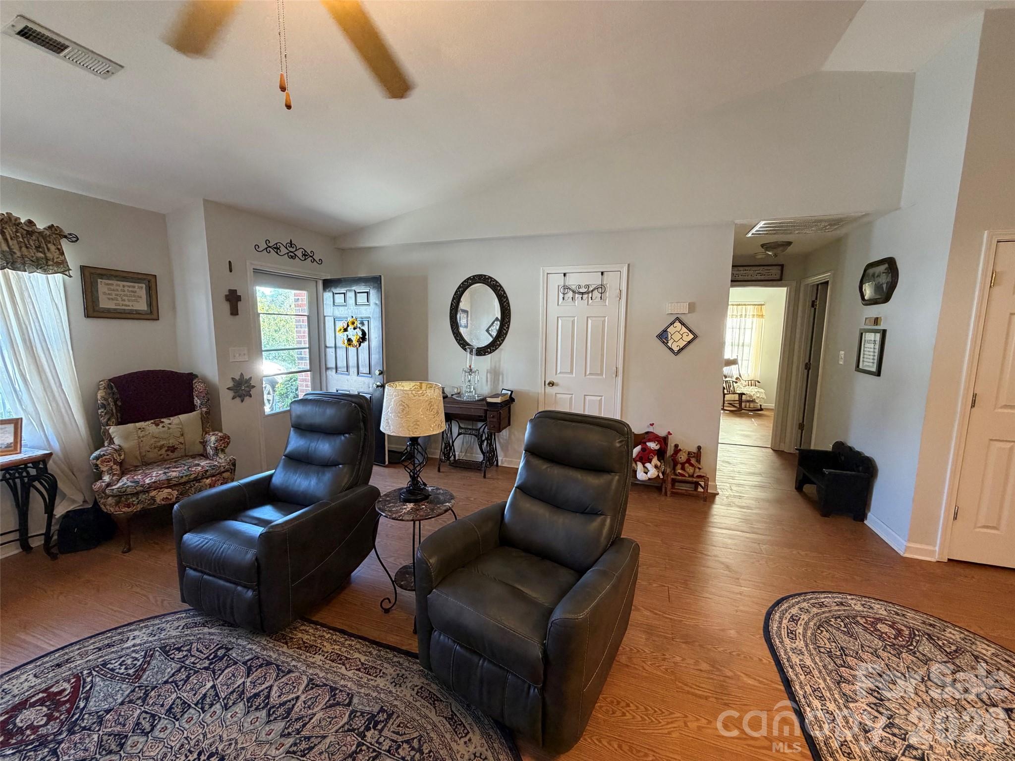 69 B Buena Vista Ridge Property Photo 9