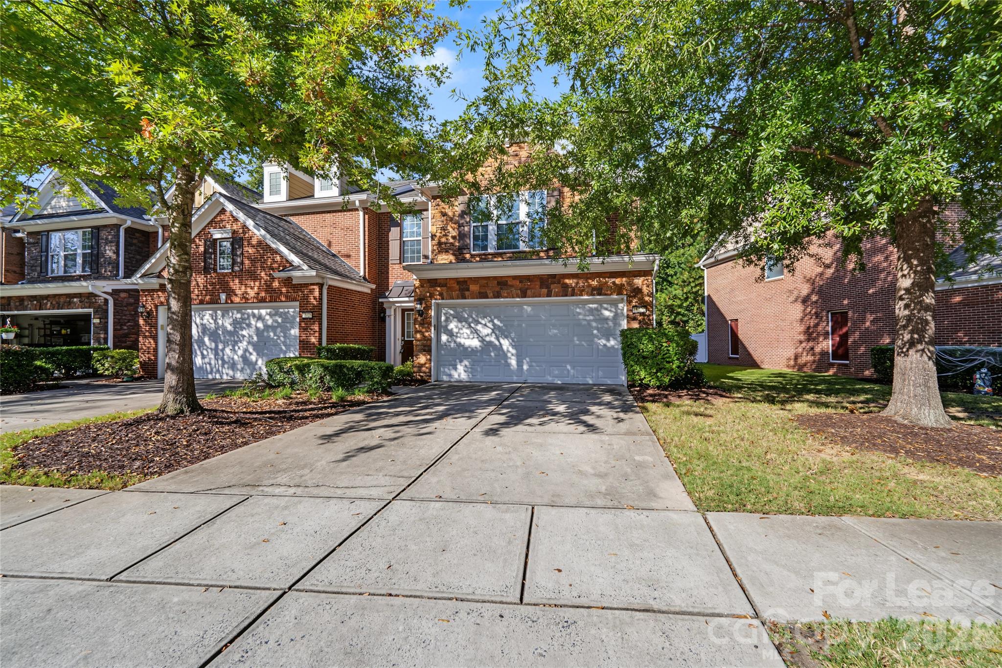 15422 Canmore Street Property Photo 1