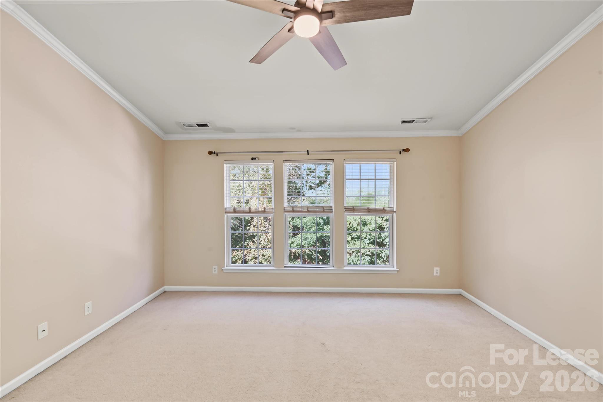 15422 Canmore Street Property Photo 18