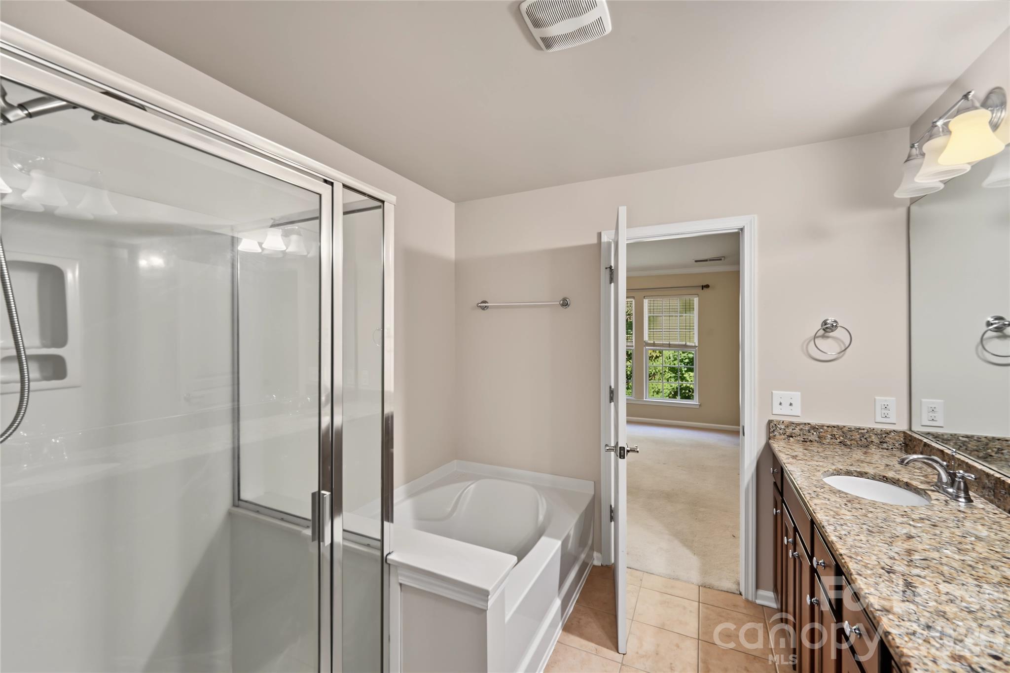 15422 Canmore Street Property Photo 21
