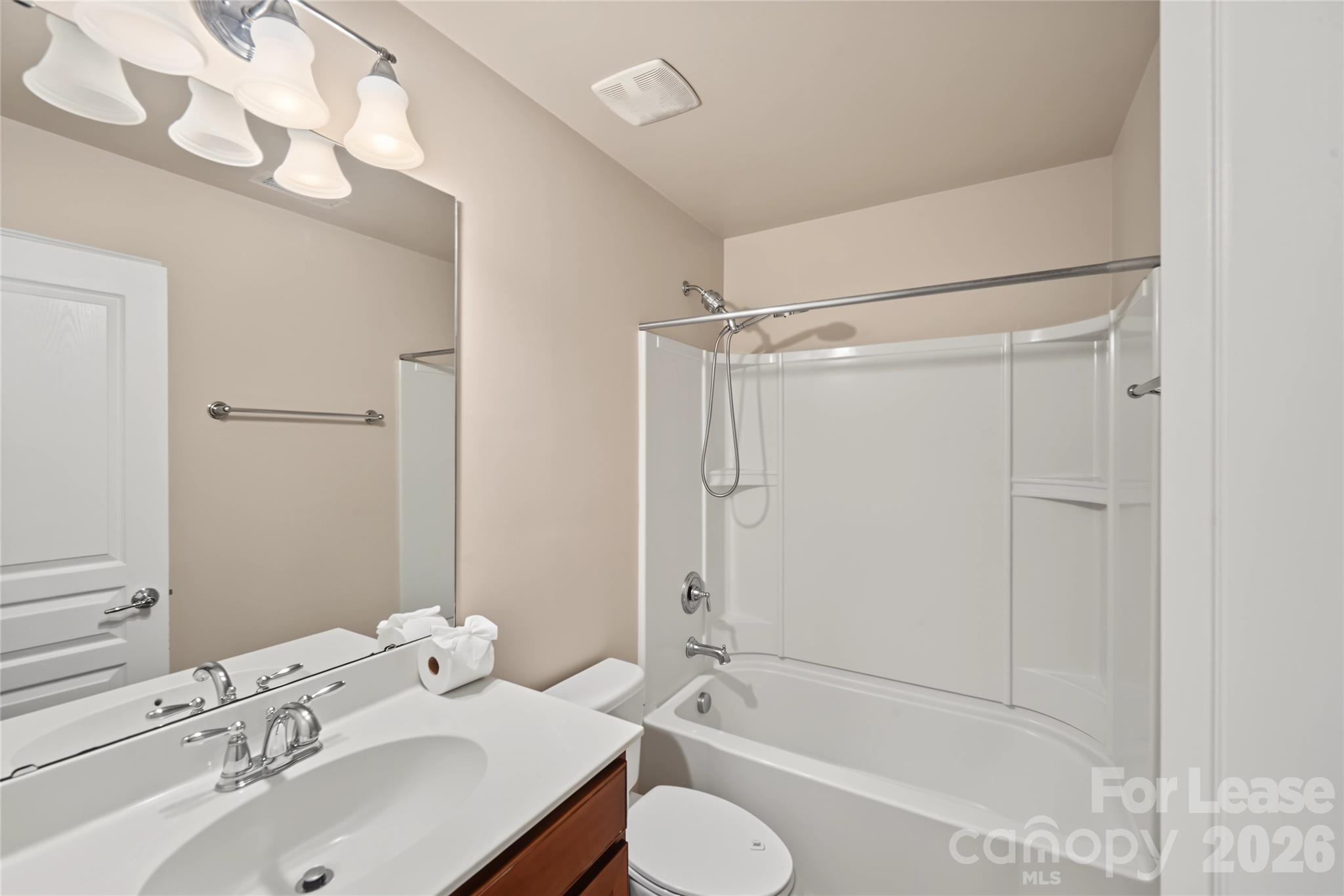 15422 Canmore Street Property Photo 23