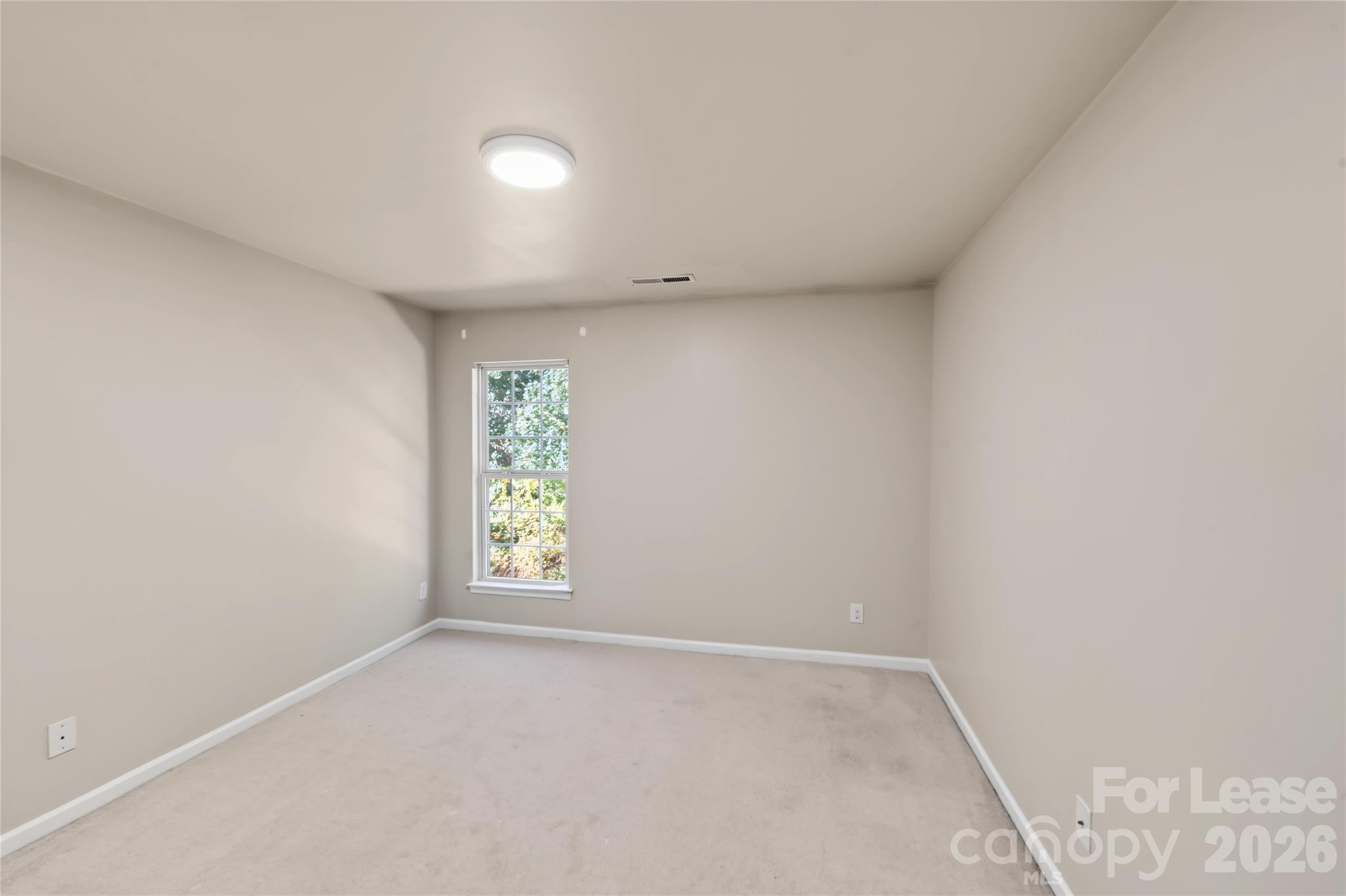 15422 Canmore Street Property Photo 25