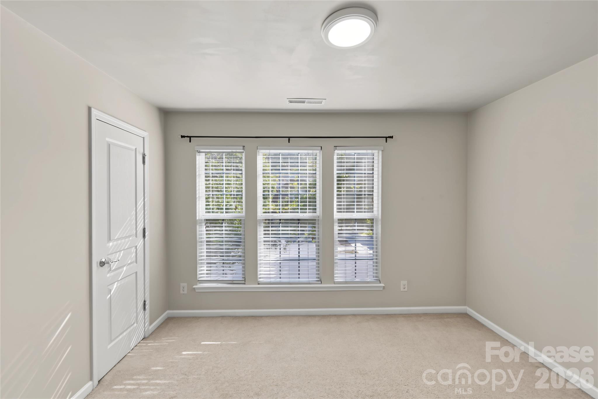 15422 Canmore Street Property Photo 27