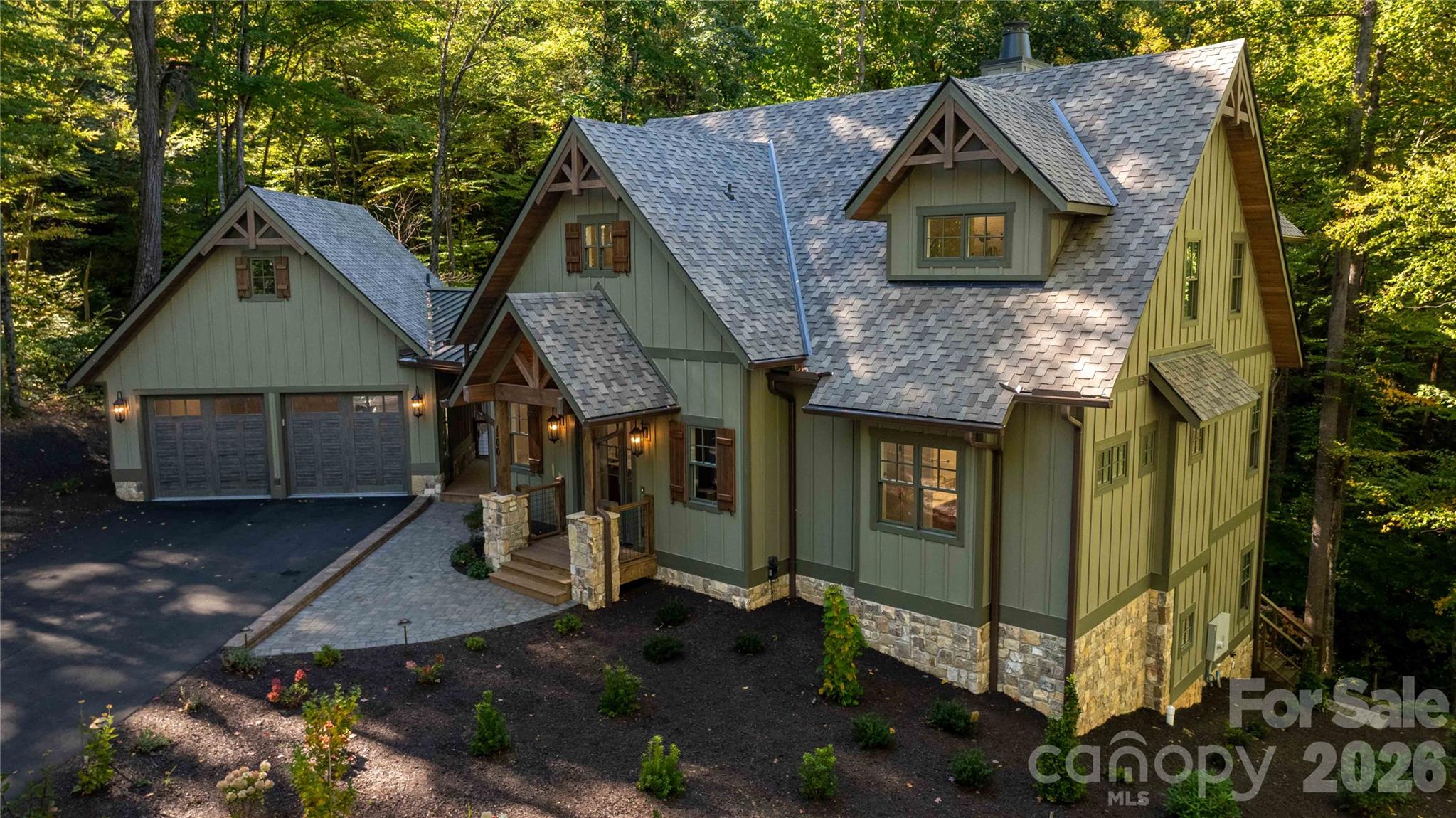 100 Dartmouth Way Property Photo 2