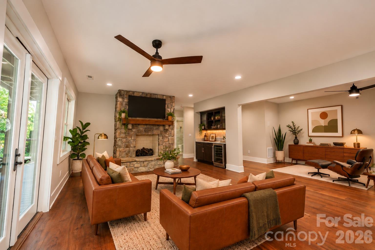 100 Dartmouth Way Property Photo 10