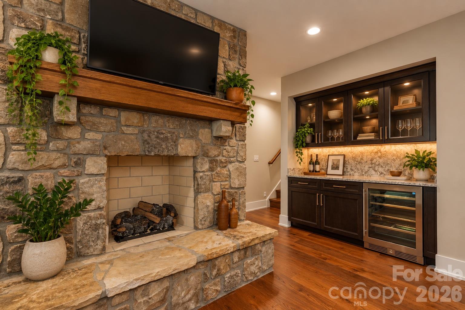 100 Dartmouth Way Property Photo 11