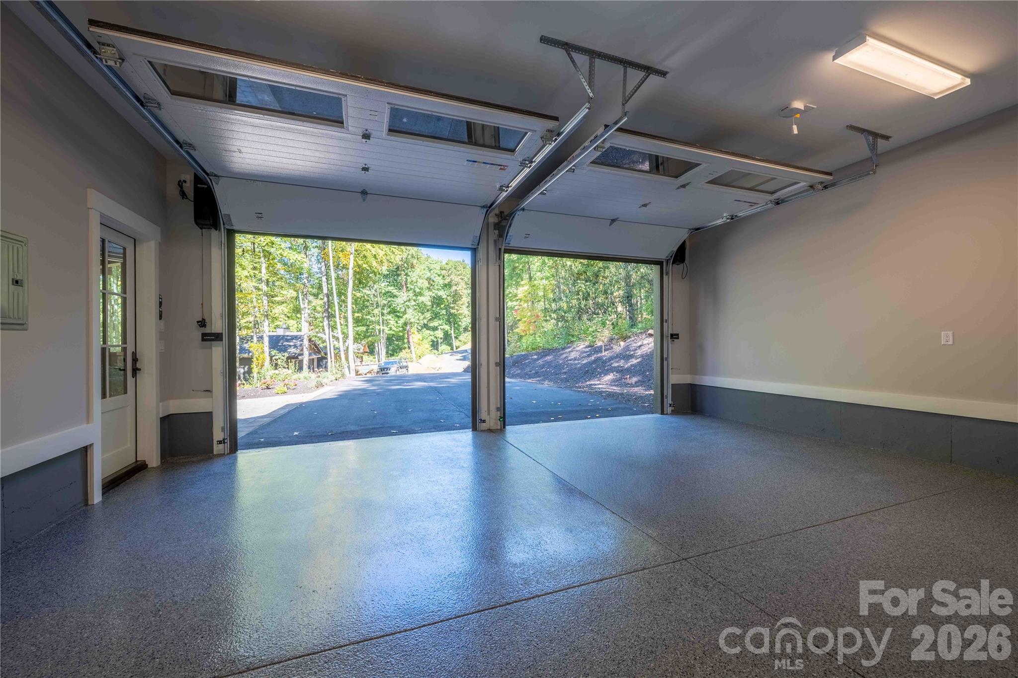 100 Dartmouth Way Property Photo 24