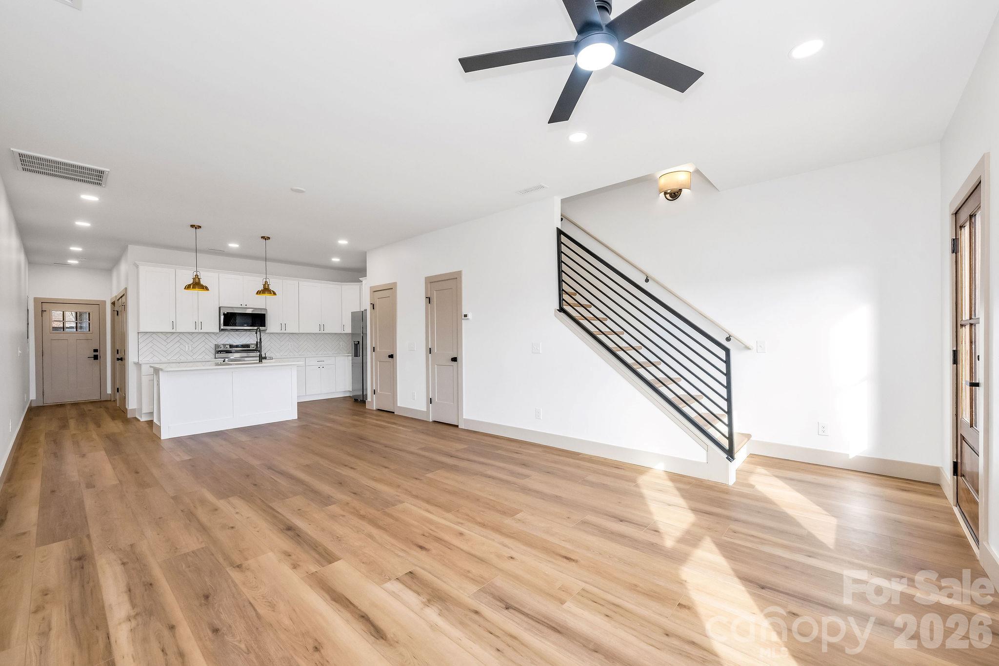 2113 24th Street Lane Property Photo 5