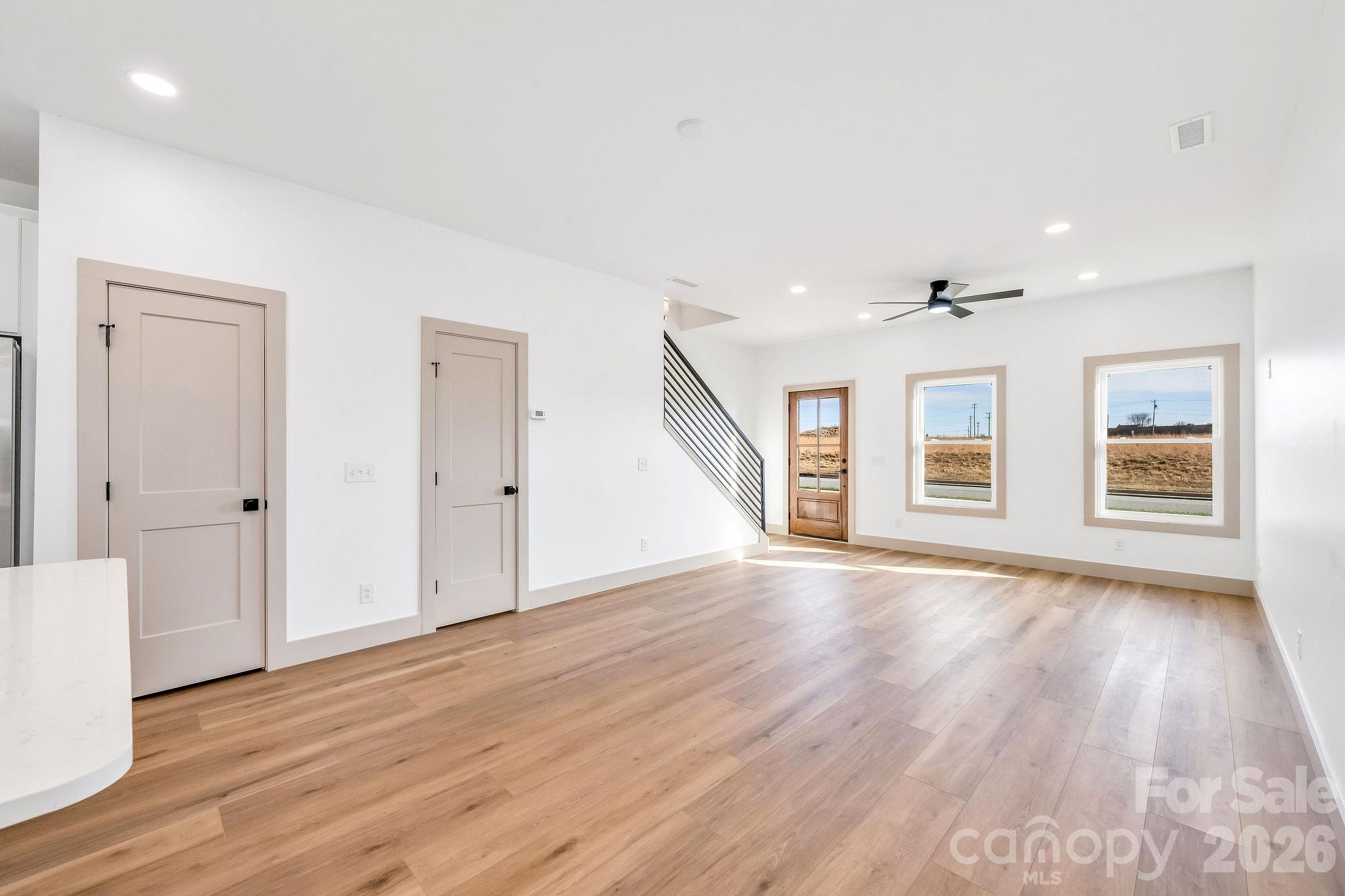 2113 24th Street Lane Property Photo 7