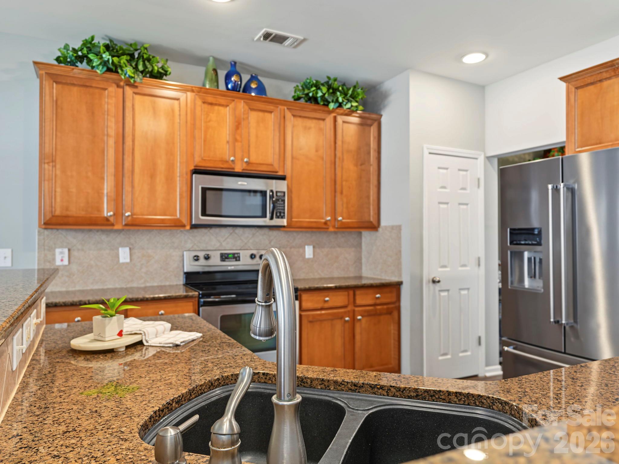 10900 Sand River Court Property Photo 9