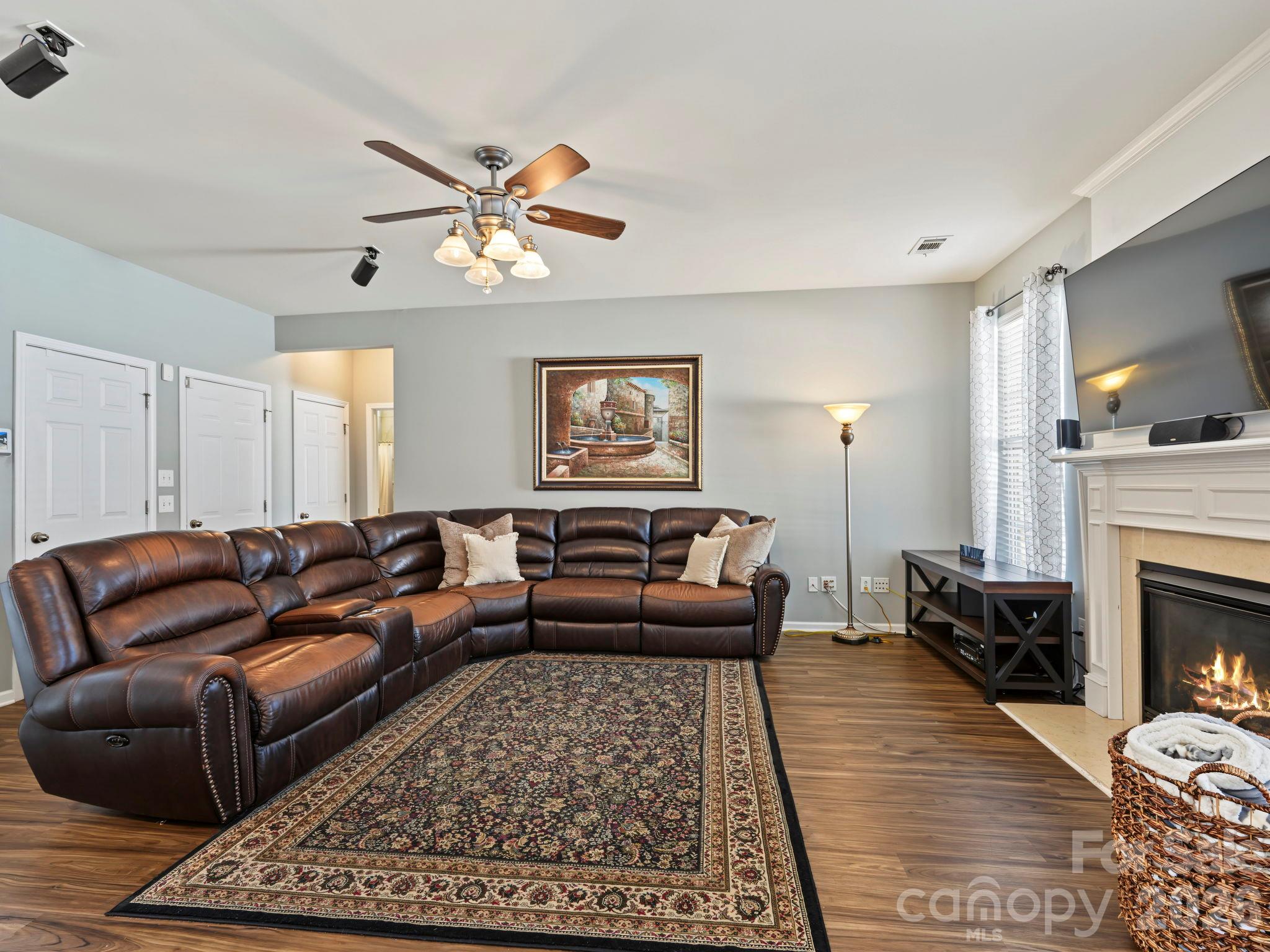 10900 Sand River Court Property Photo 15