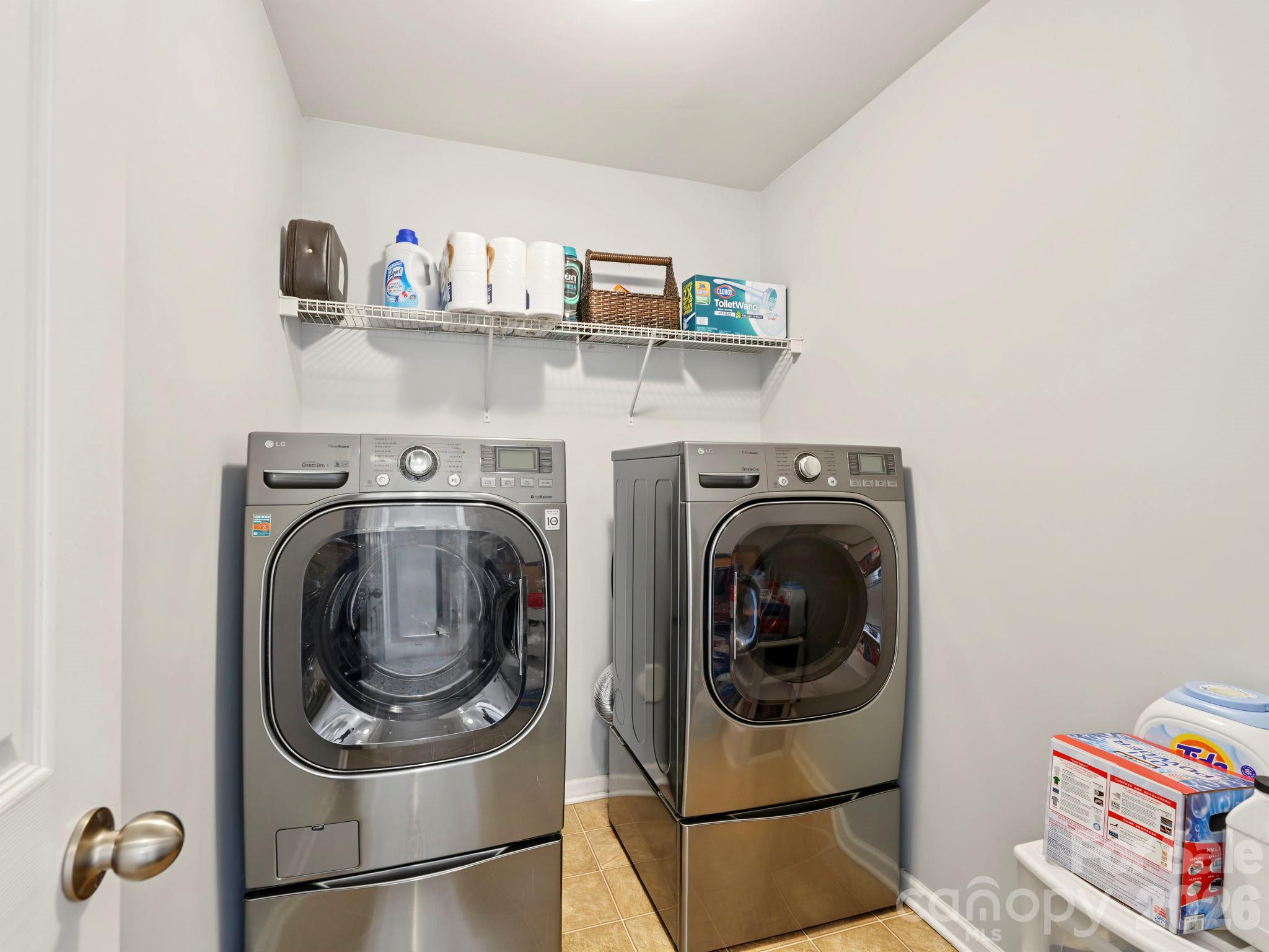 10900 Sand River Court Property Photo 32