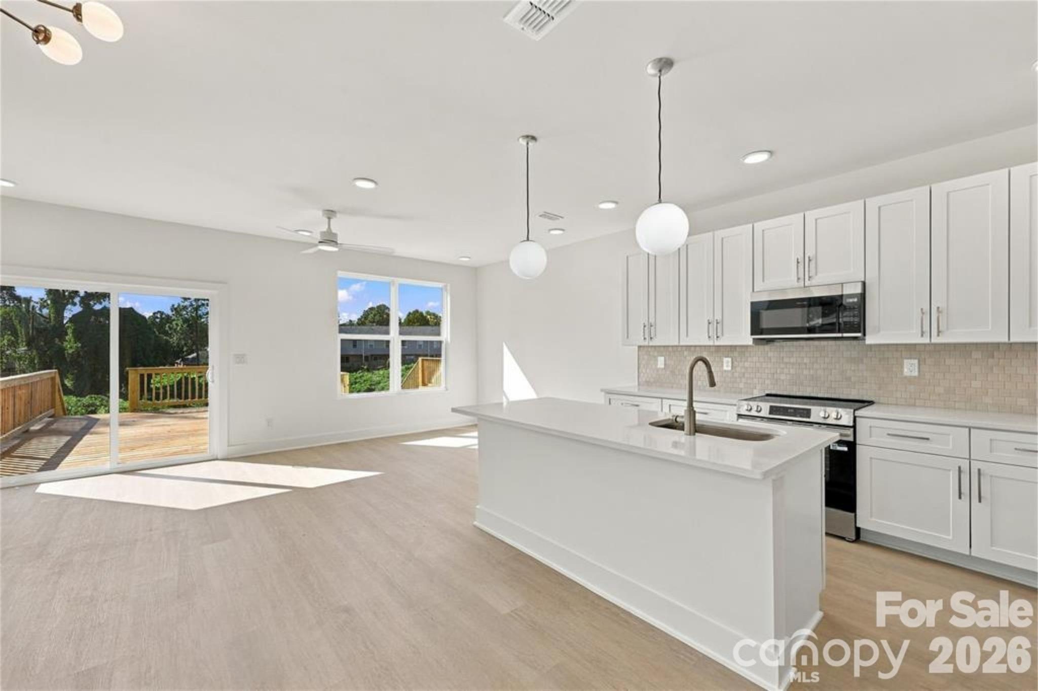 509 Oak Street Property Photo 5