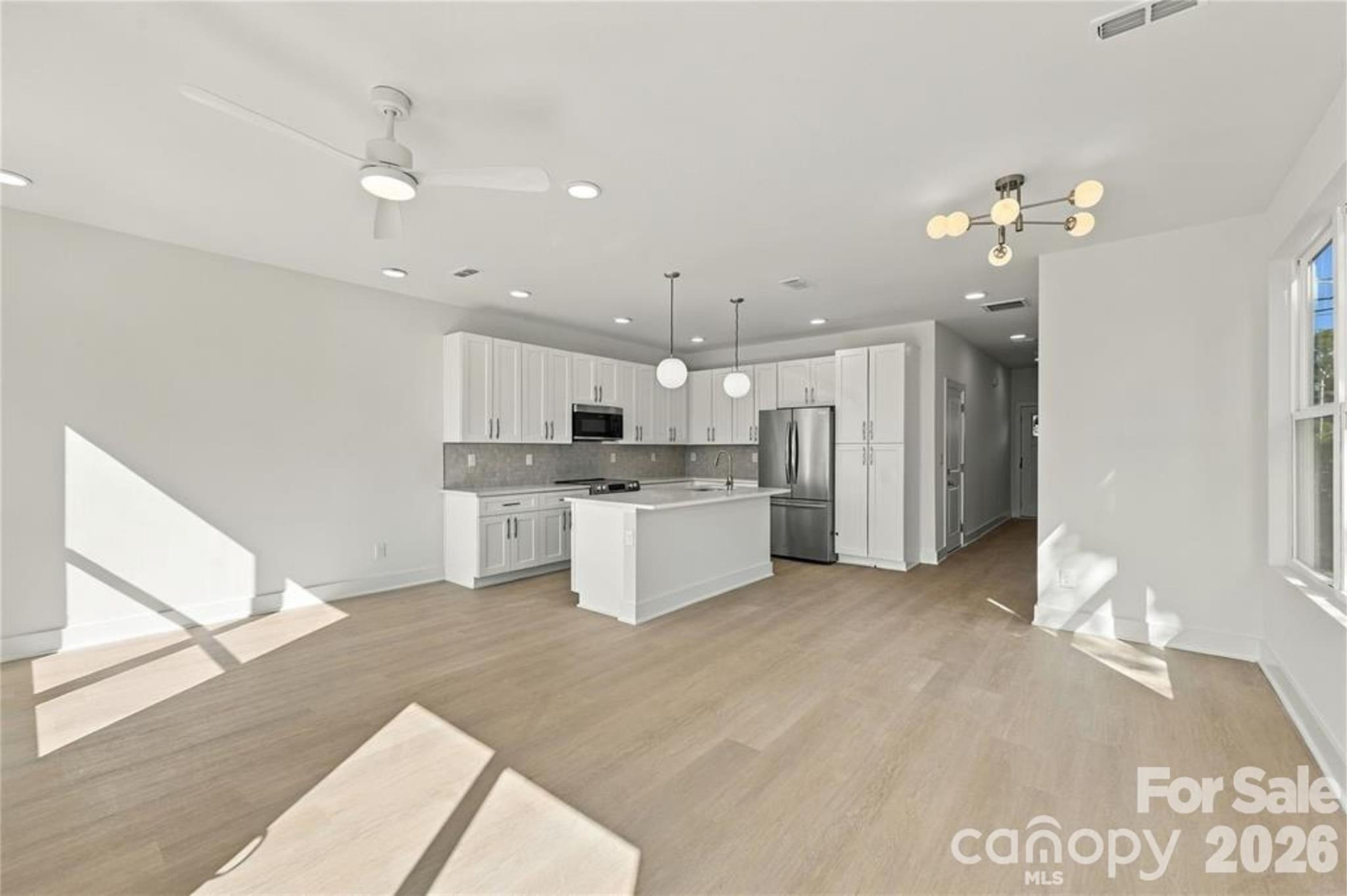509 Oak Street Property Photo 7