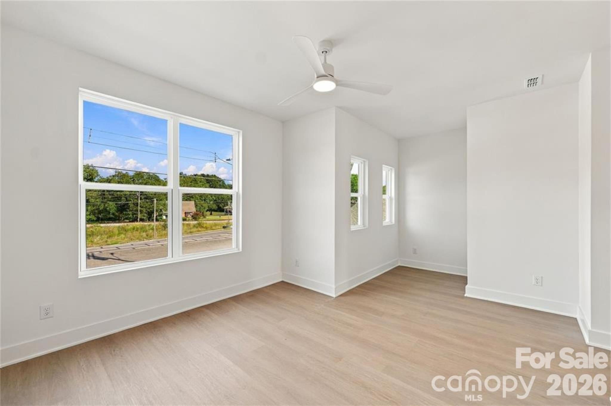 509 Oak Street Property Photo 18
