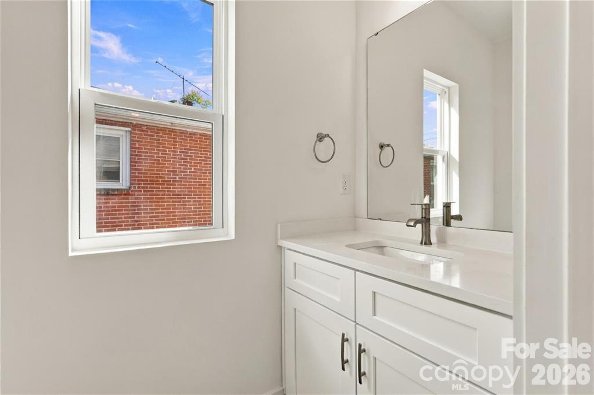 509 Oak Street Property Photo 34