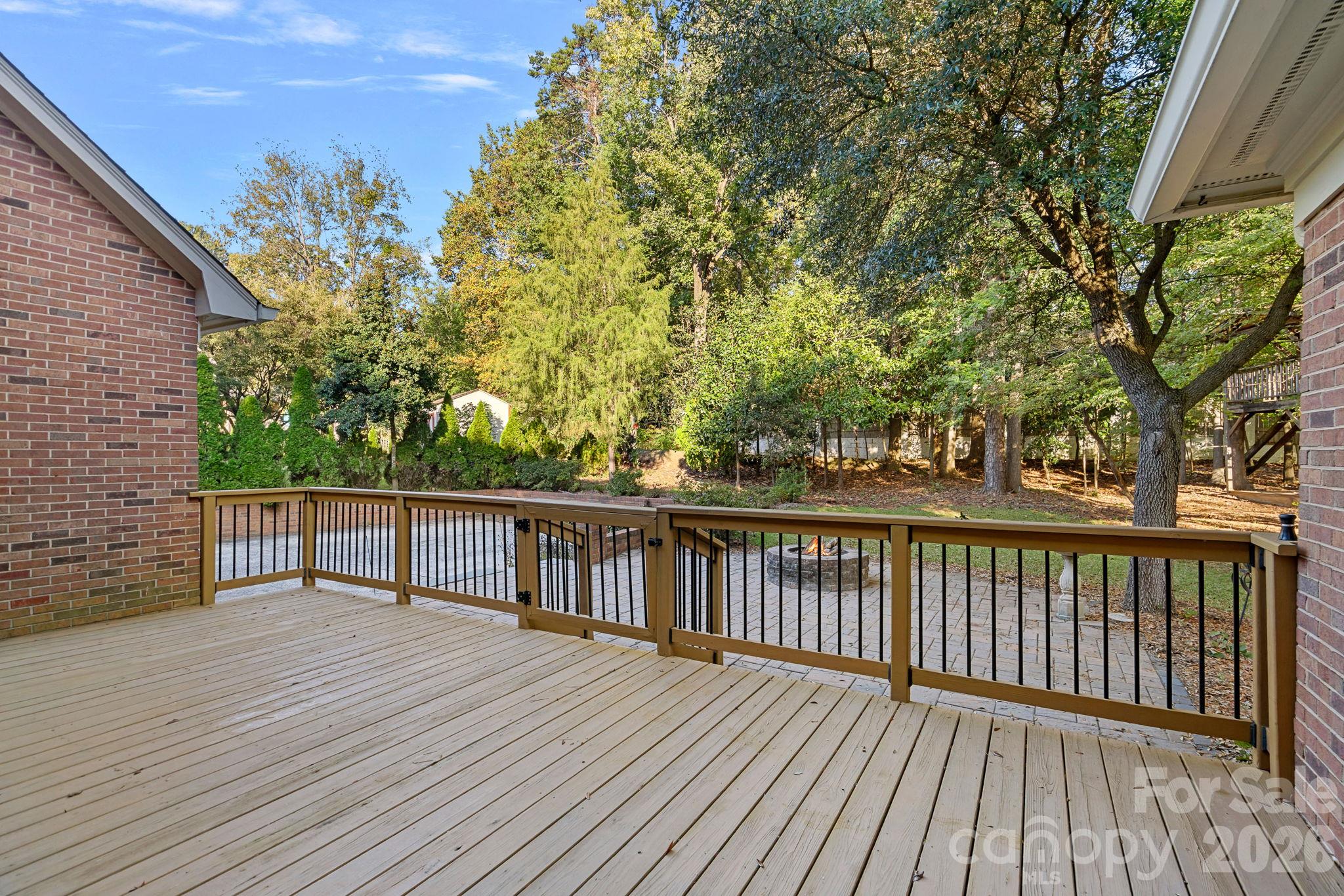2716 Oldenway Drive Property Photo 36