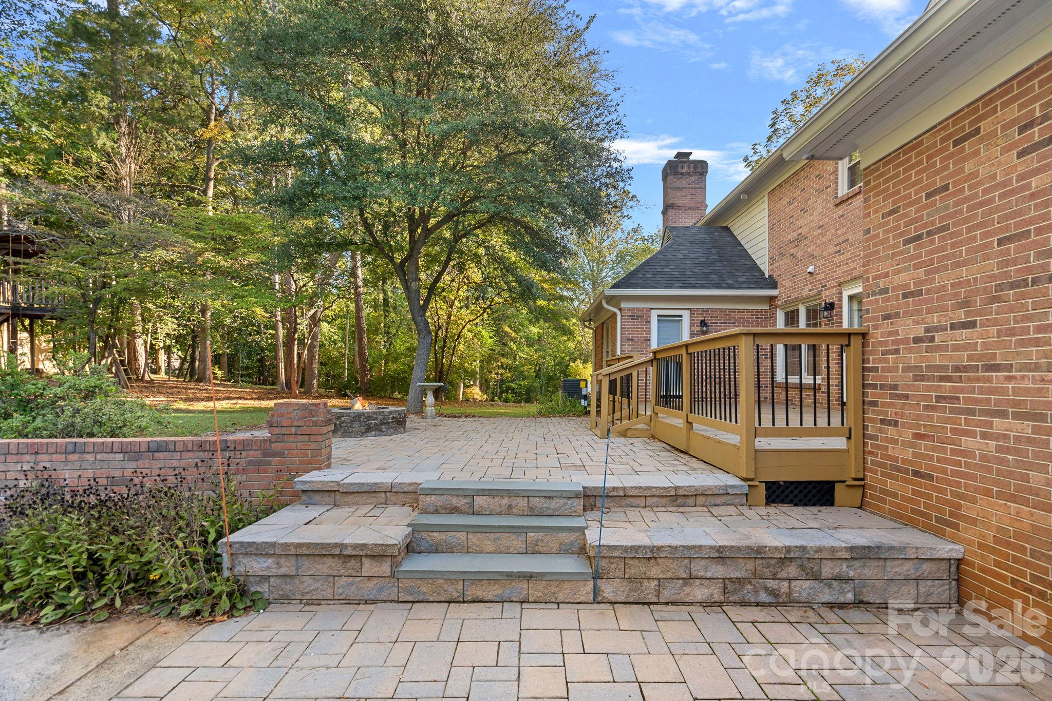 2716 Oldenway Drive Property Photo 37