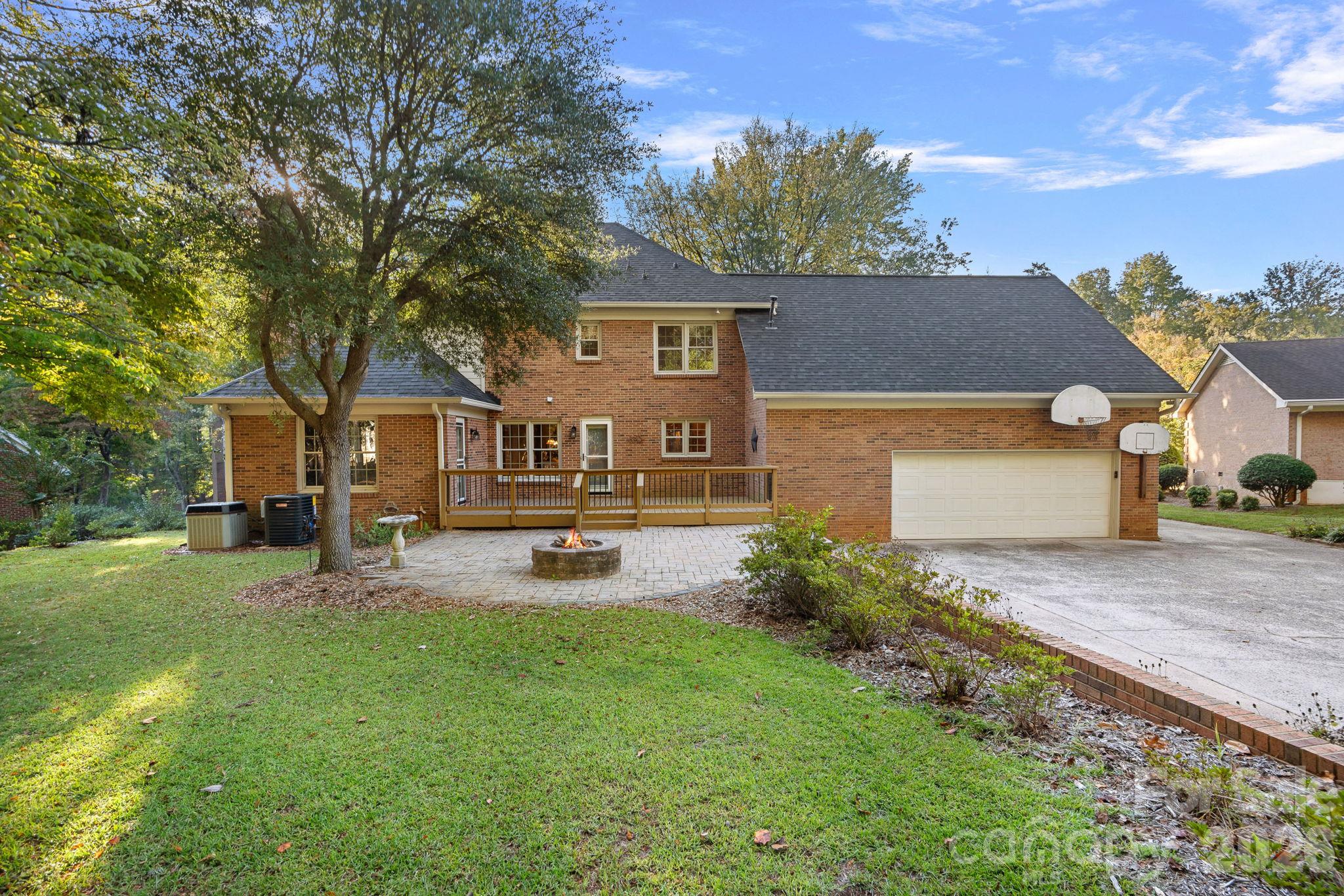 2716 Oldenway Drive Property Photo 38